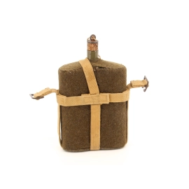 Canteen Canadian 1942