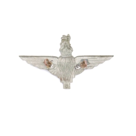 Cap badge Parachute Regiment British Airborne