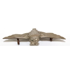 Cap badge Parachute Regiment British Airborne