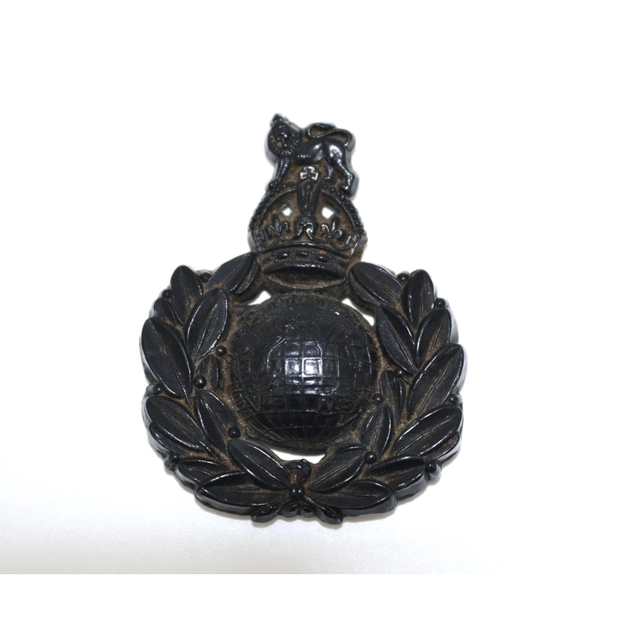 Cap badge "Economic" Royal Marines Commando Cap badge "Economic" Royal Marines Commando